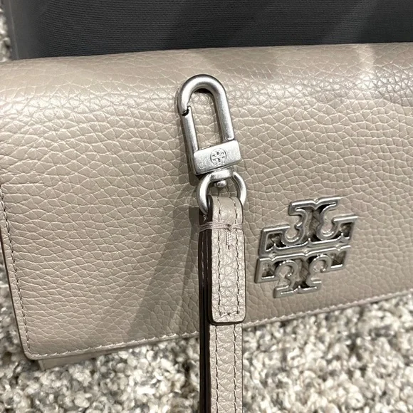 NWT Tory Burch Britten Flap Envelope Continental Wallet - Picture 2 of 7